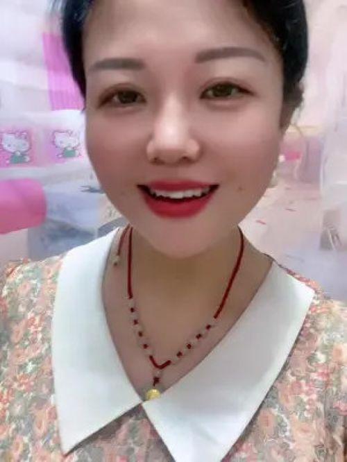 爱笑的傻丫头吃瓜视频大全,趣味视频大盘点