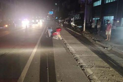 老人围观吃瓜视频大全,笑料百出，温馨瞬间大盘点